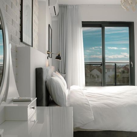 Terra Apartments In Caesar Blue Resort, Fixed Lunch Till 3Pm, Gym, Heated Pool, Sauna, Kids Club Rizokarpaso 外观 照片
