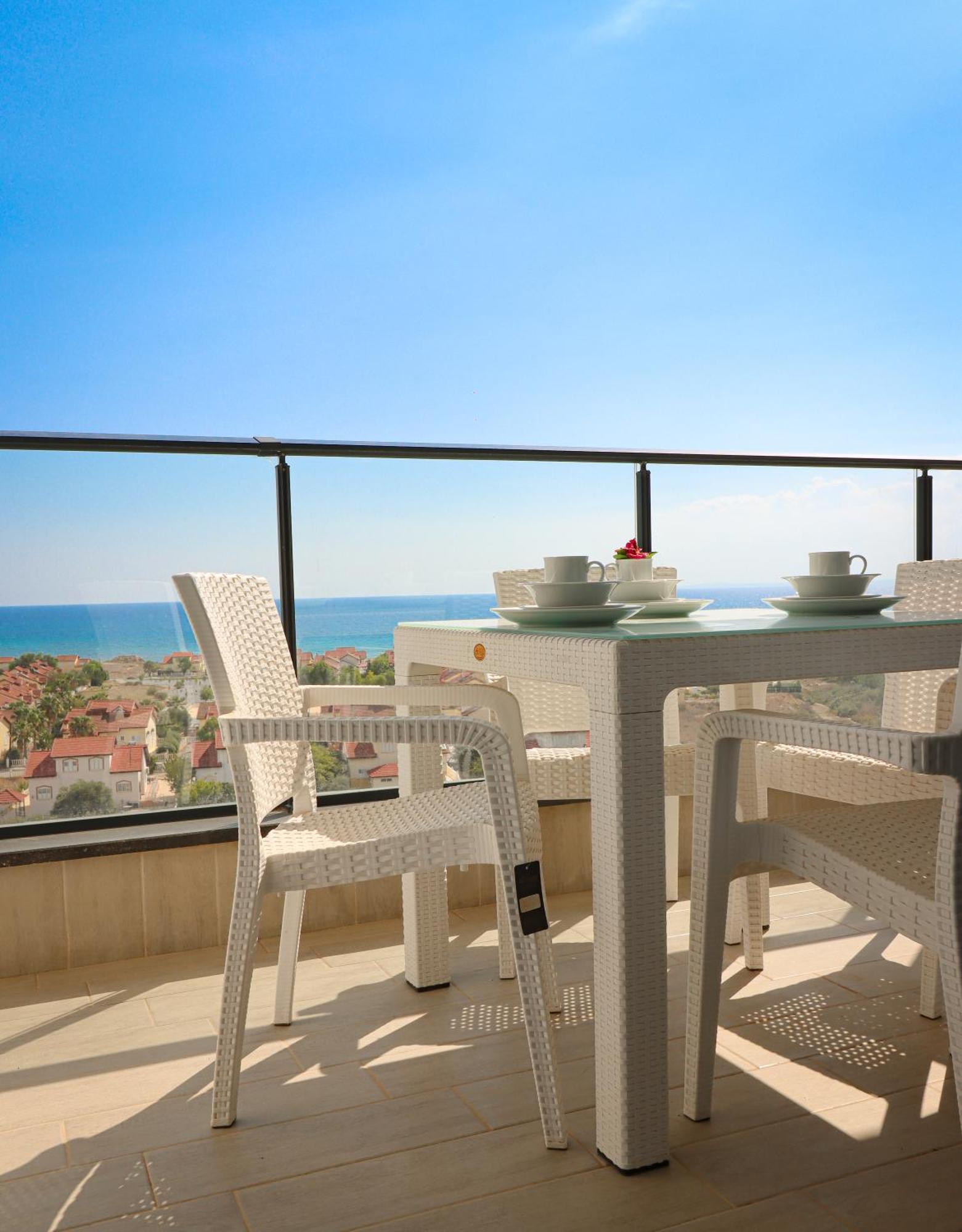 Terra Apartments In Caesar Blue Resort, Fixed Lunch Till 3Pm, Gym, Heated Pool, Sauna, Kids Club Rizokarpaso 外观 照片